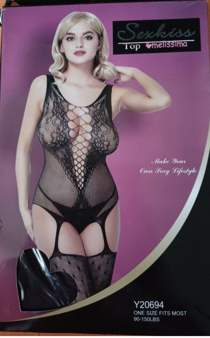 Collant ouvert à l’entrejambe.